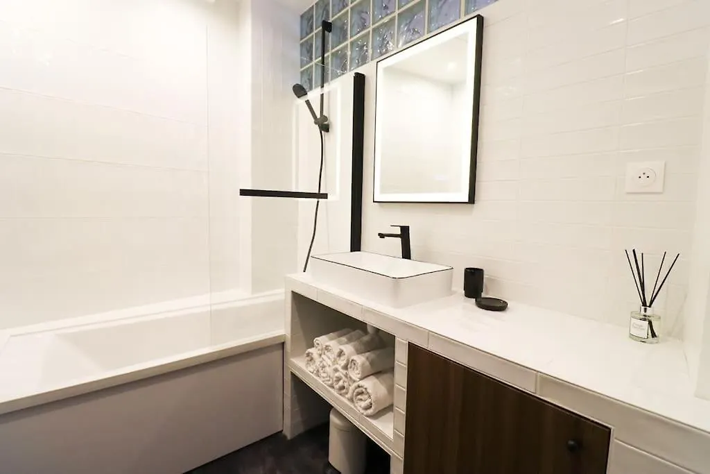Apartment Amazingapartment # Le Marais# Rue Des Archives# Ac Paris